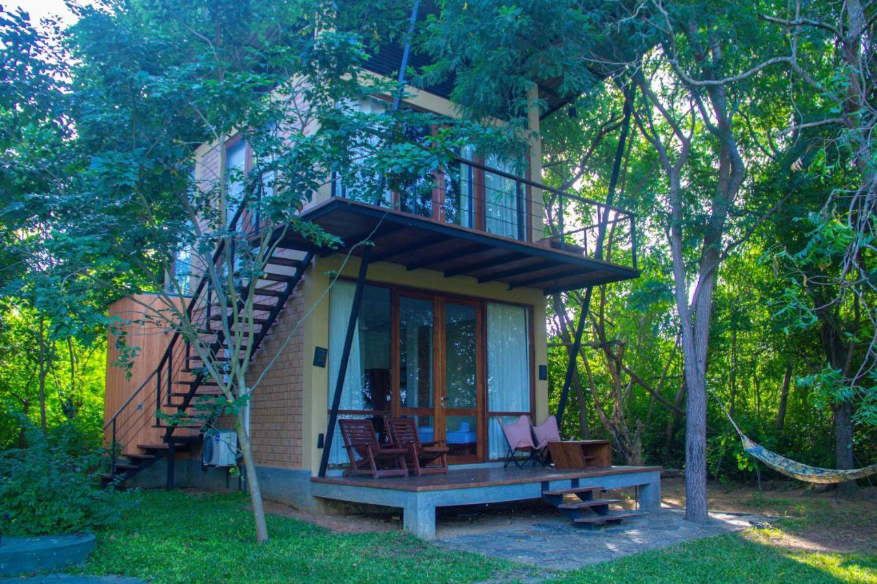 Breezy Lake Tissamaharama Exterior photo