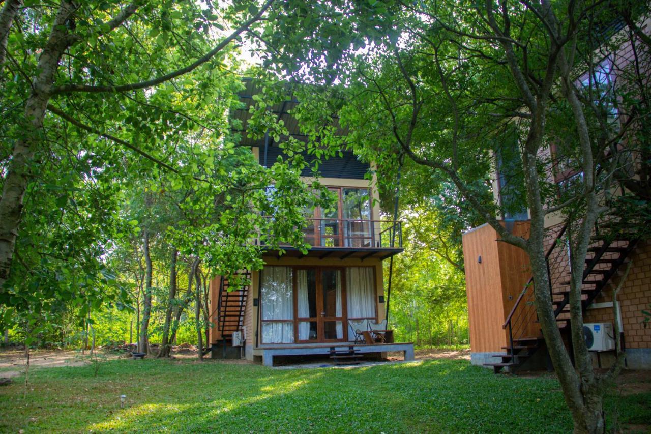 Breezy Lake Tissamaharama Exterior photo