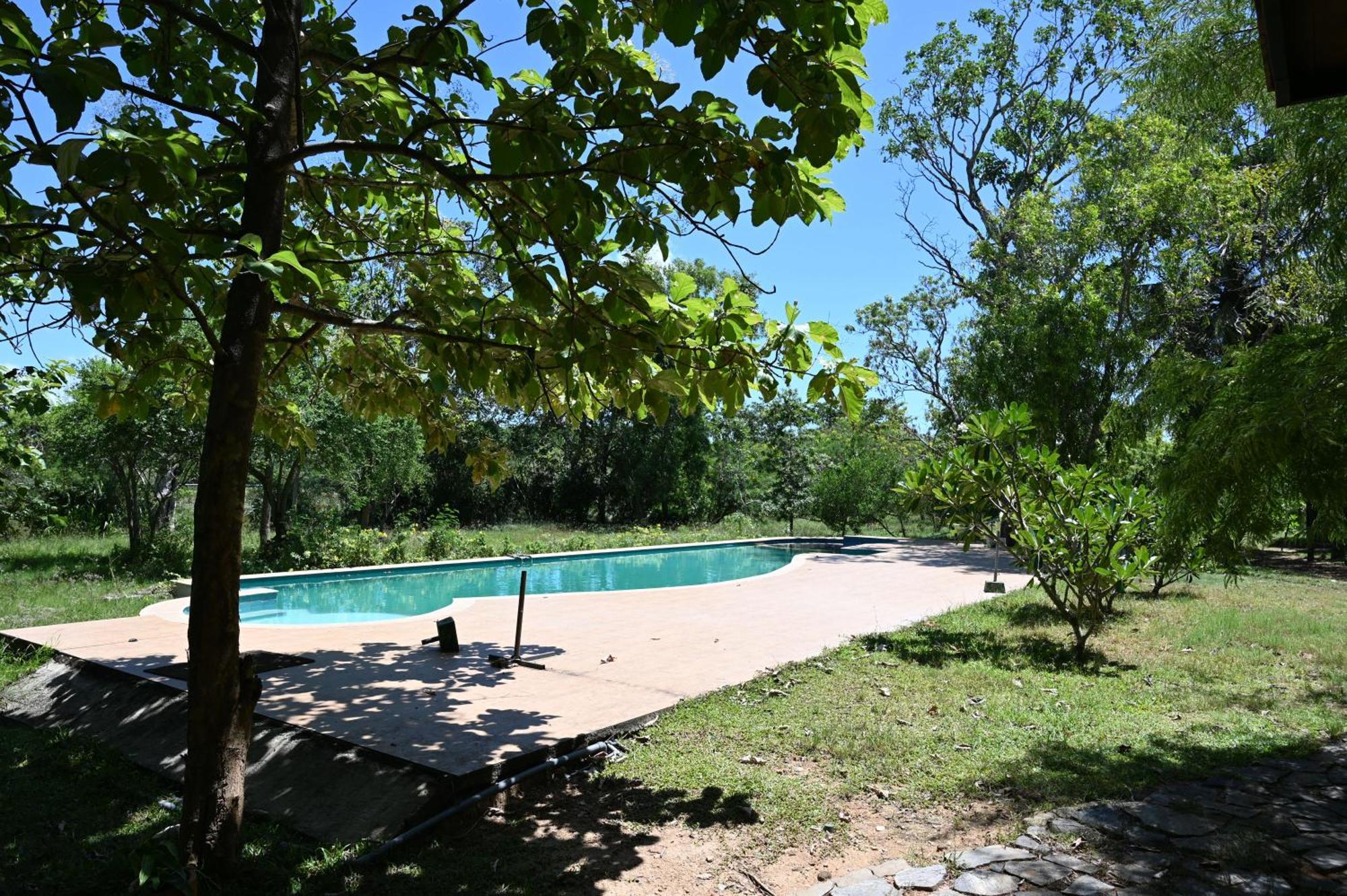 Breezy Lake Tissamaharama Exterior photo